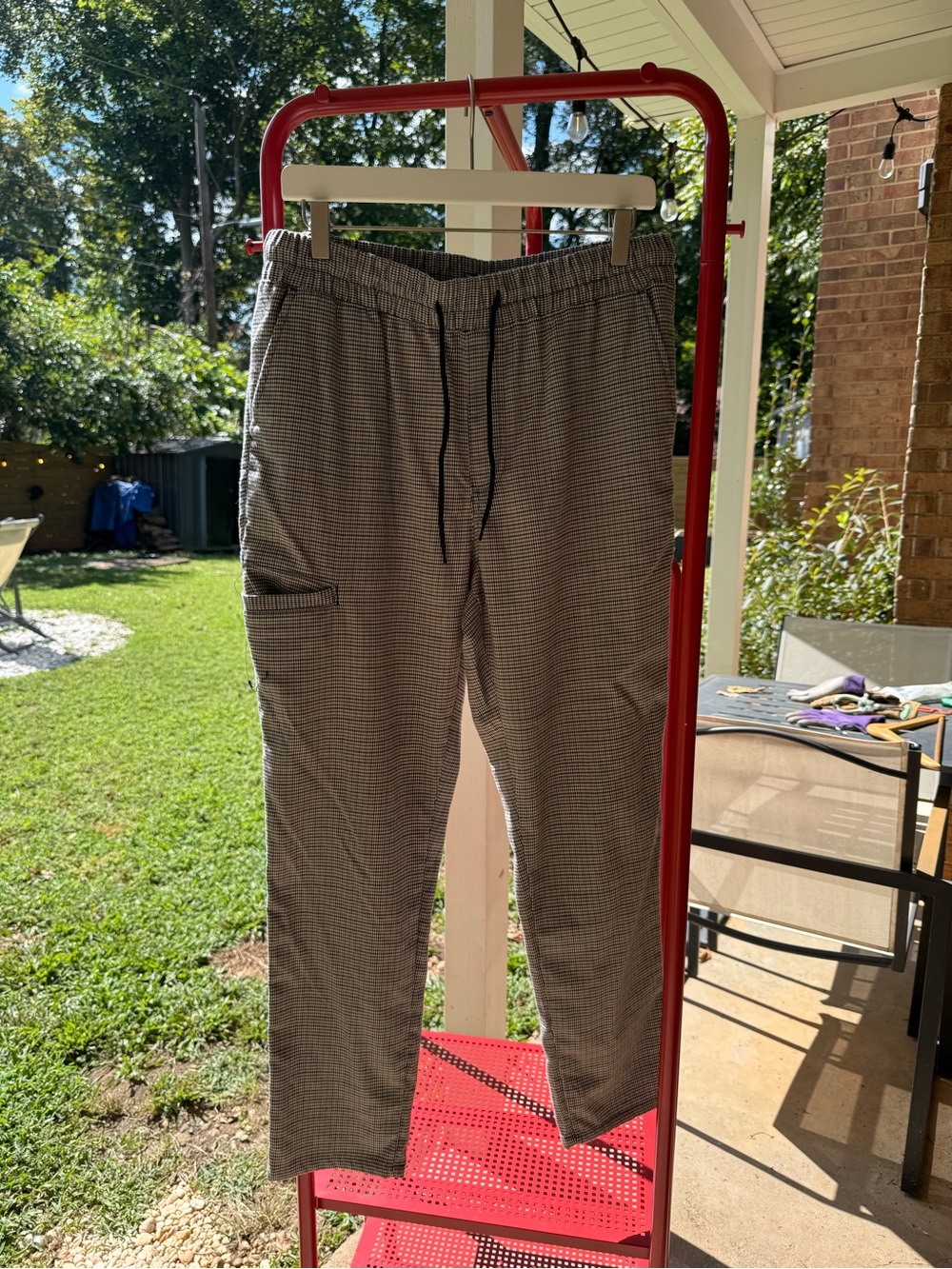 Houndstooth Cargo Joggers — Elastic Waist, Drawstring